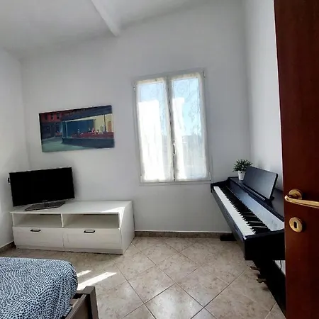 Rebecca Holidays Apartment *