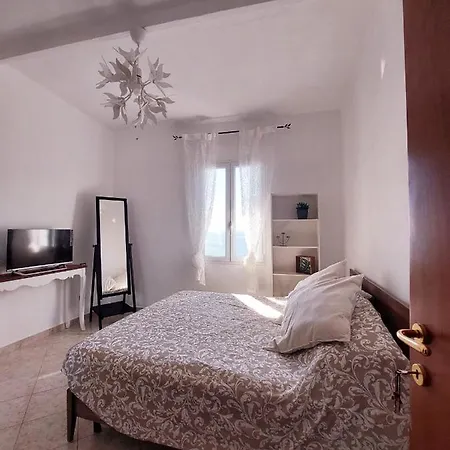 Rebecca Holidays Apartment Moneglia