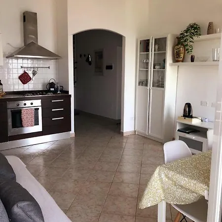 Rebecca Holidays Apartment *