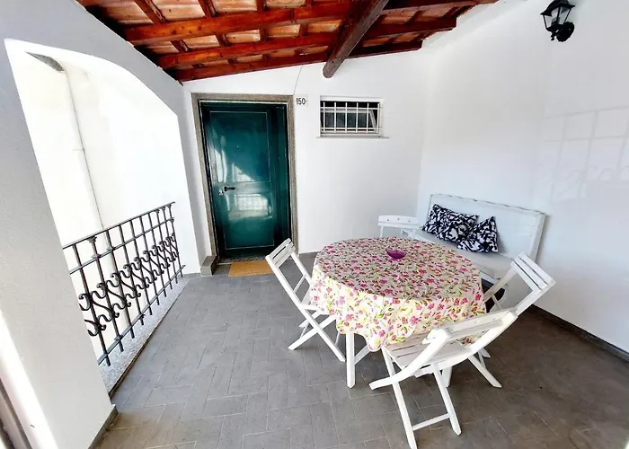 Rebecca Holidays * Moneglia