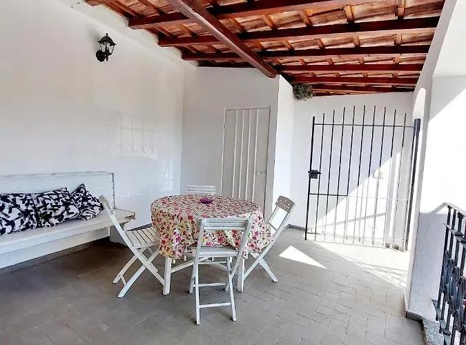 Rebecca Holidays Appartement *